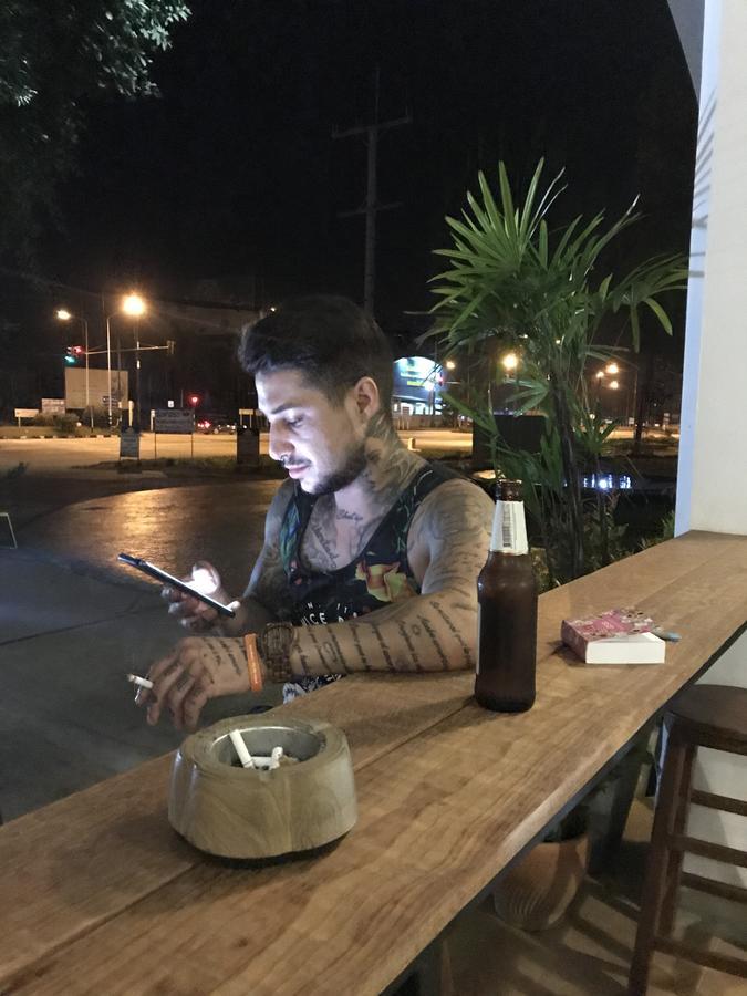 スラート・ターニー Barandbed Urtホステル エクステリア 写真